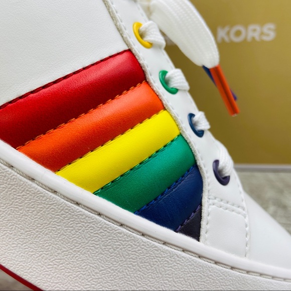 Michael Kors Poppy Lace Up - Picture 3 of 7